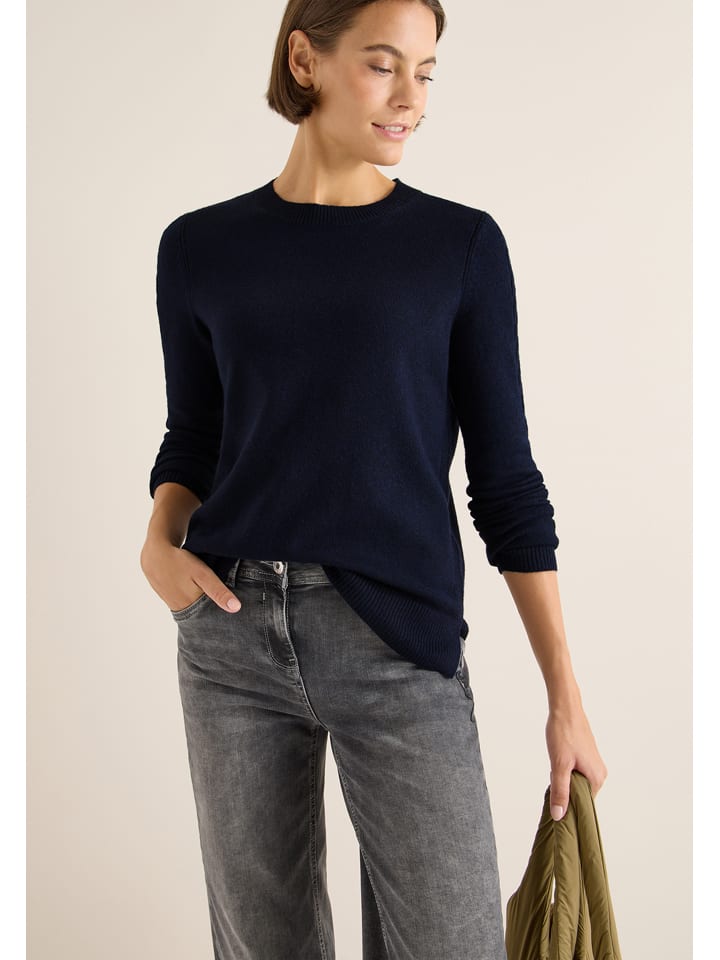 Pullover in Dunkelblau