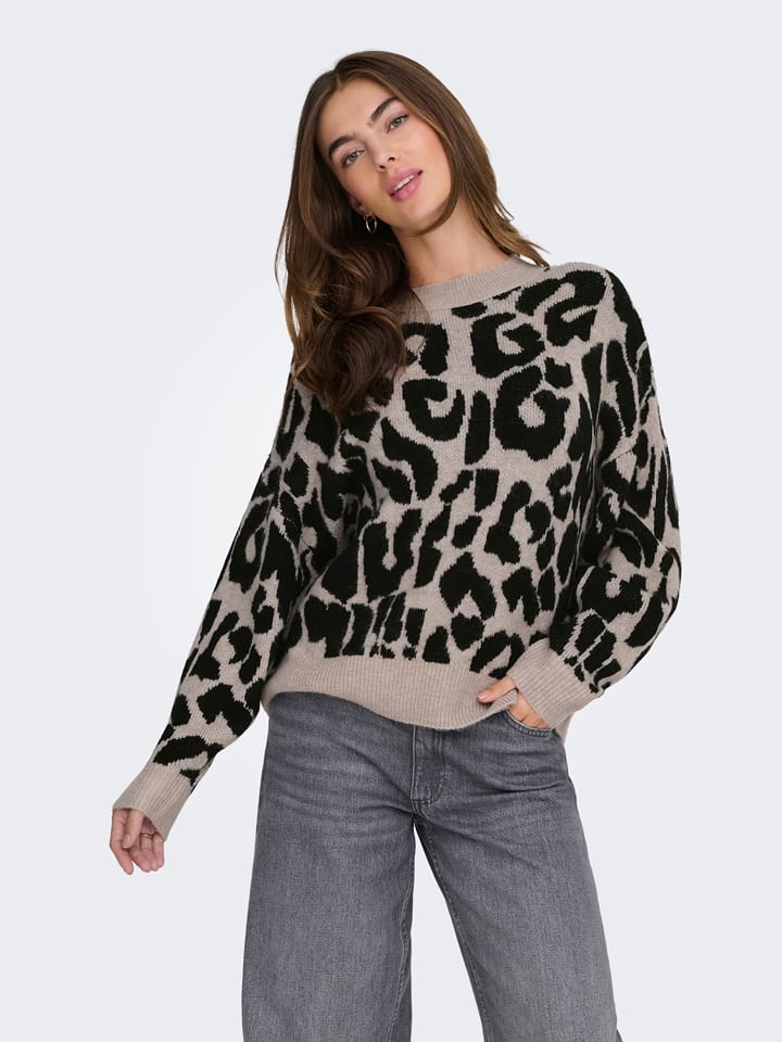Sweter w kolorze beżowym