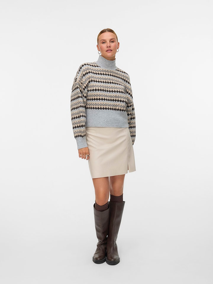 Sweter w kolorze szarym