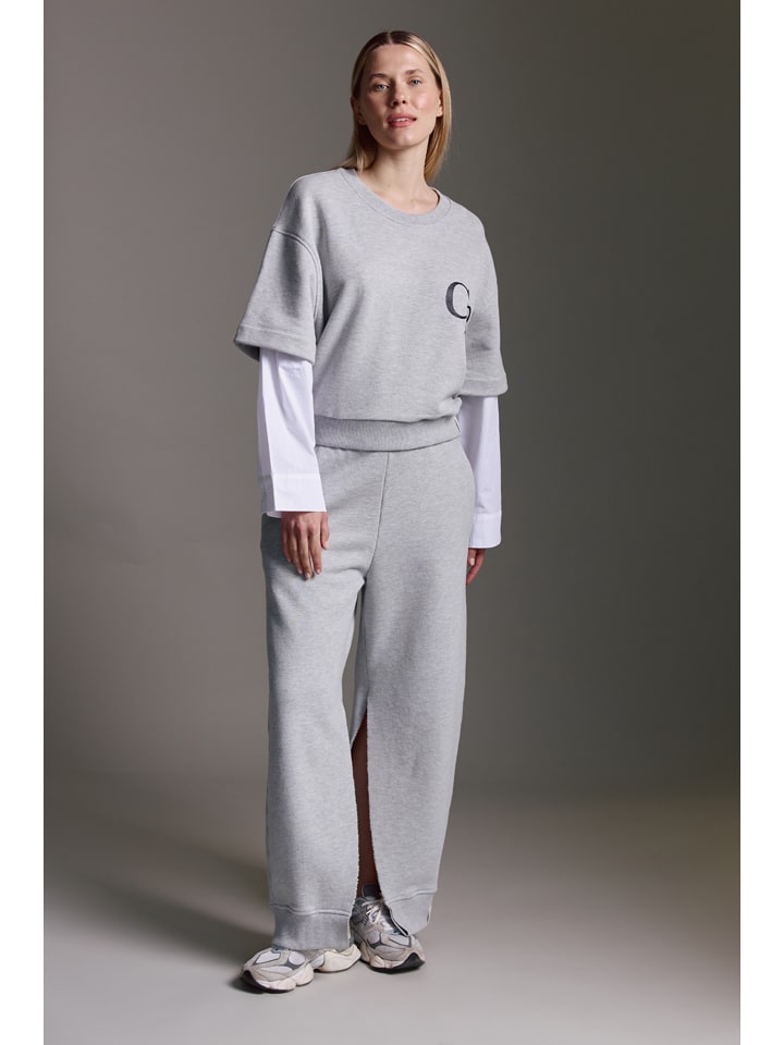 Sweatshirt in Hellgrau