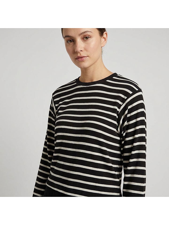 Sweter "Kenina" w kolorze czarno-białym