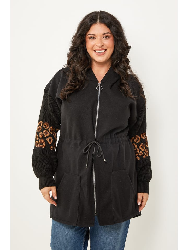 Parka w kolorze czarnym
