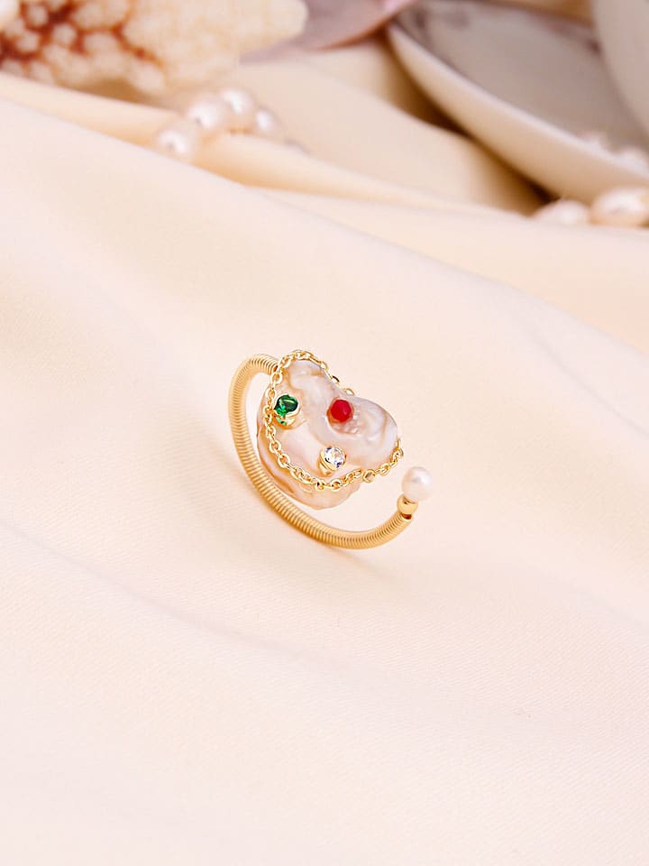 Vergold. Ring mit Edelsteinen und Perlen