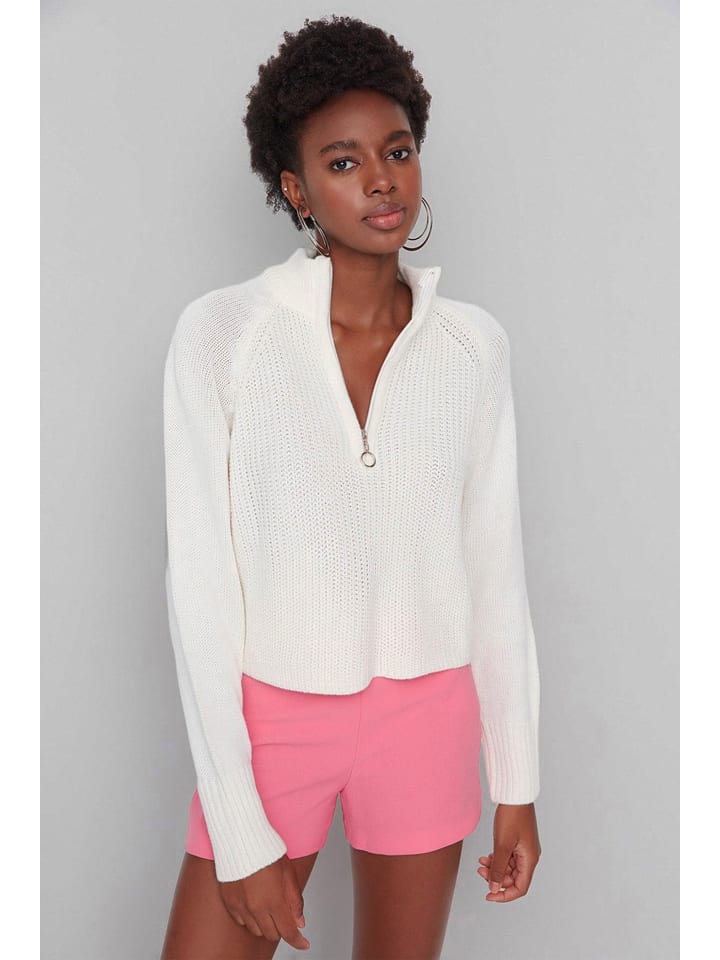 Sweter w kolorze kremowym