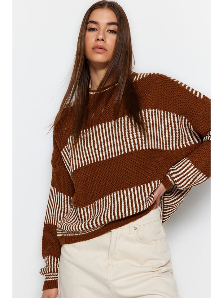 Sweter w kolorze jasnobrązowym