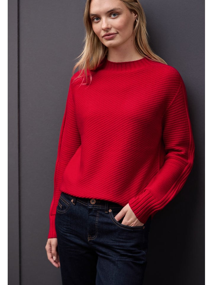 Pullover in Rot
