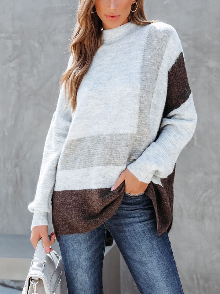 Sweter w kolorze błękitnym