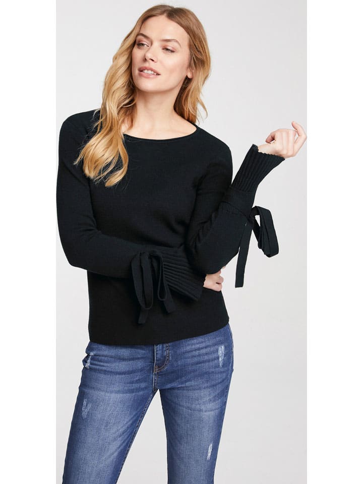 Sweter w kolorze czarnym