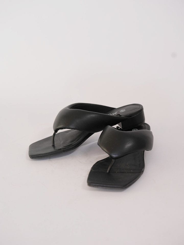 Teenslippers zwart