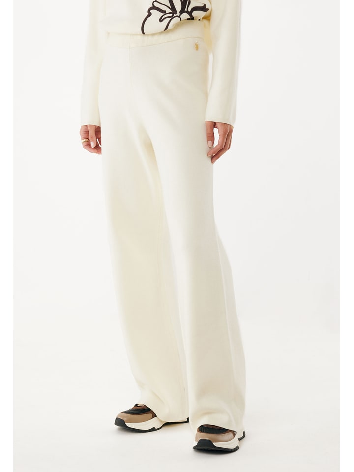Hose in Creme