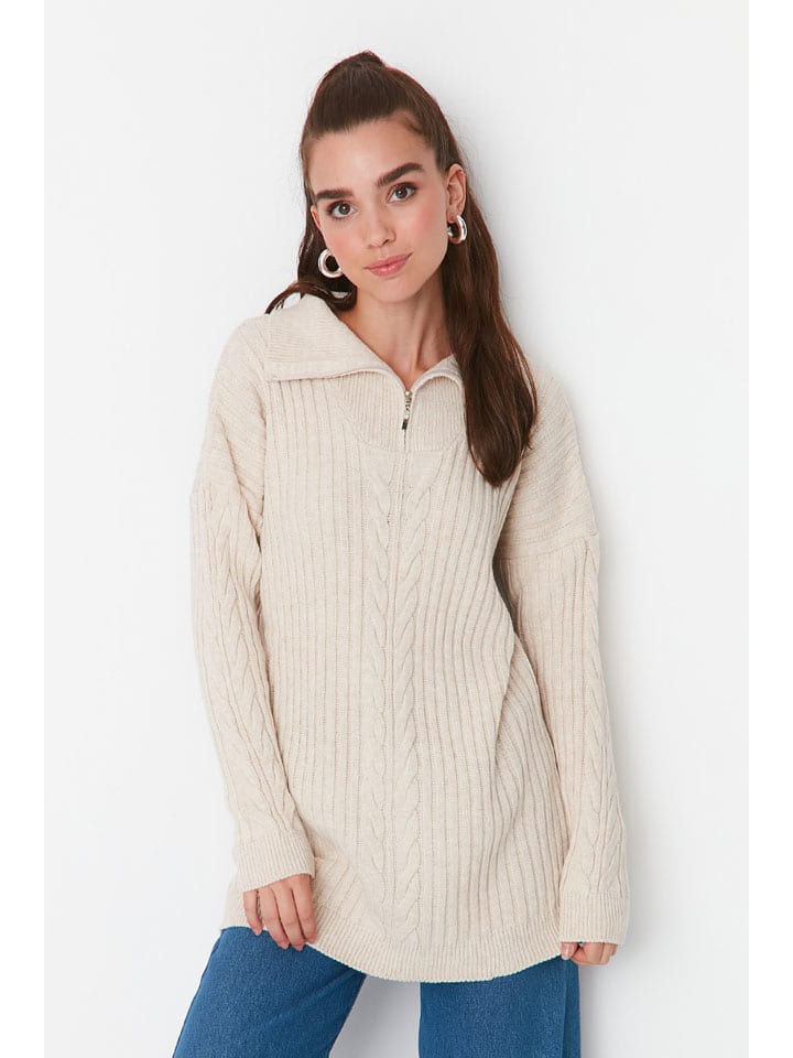 Sweter w kolorze kremowym