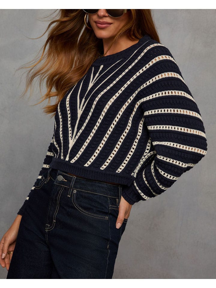 Sweter w kolorze granatowym