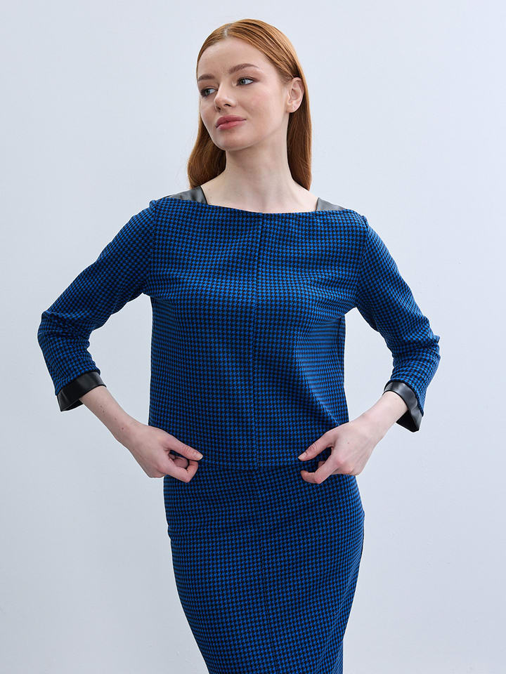 Bluse in Dunkelblau