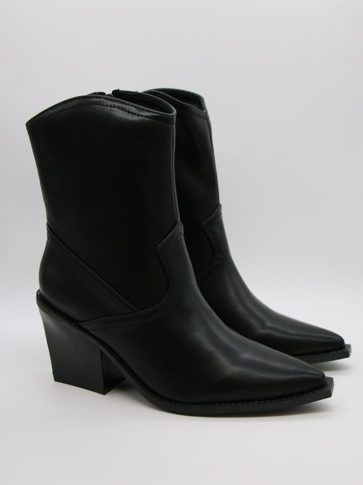 Stiefeletten in Schwarz
