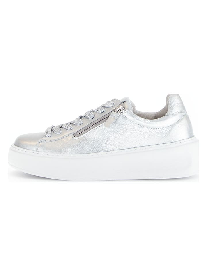 Skórzane sneakersy w kolorze srebrnym