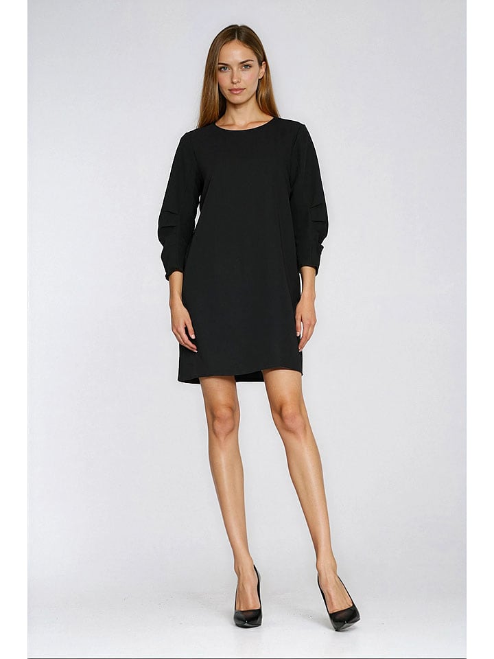 Kleid in Schwarz