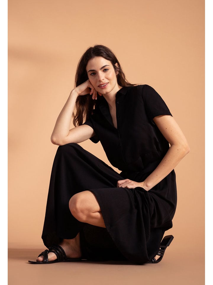Kleid in Schwarz