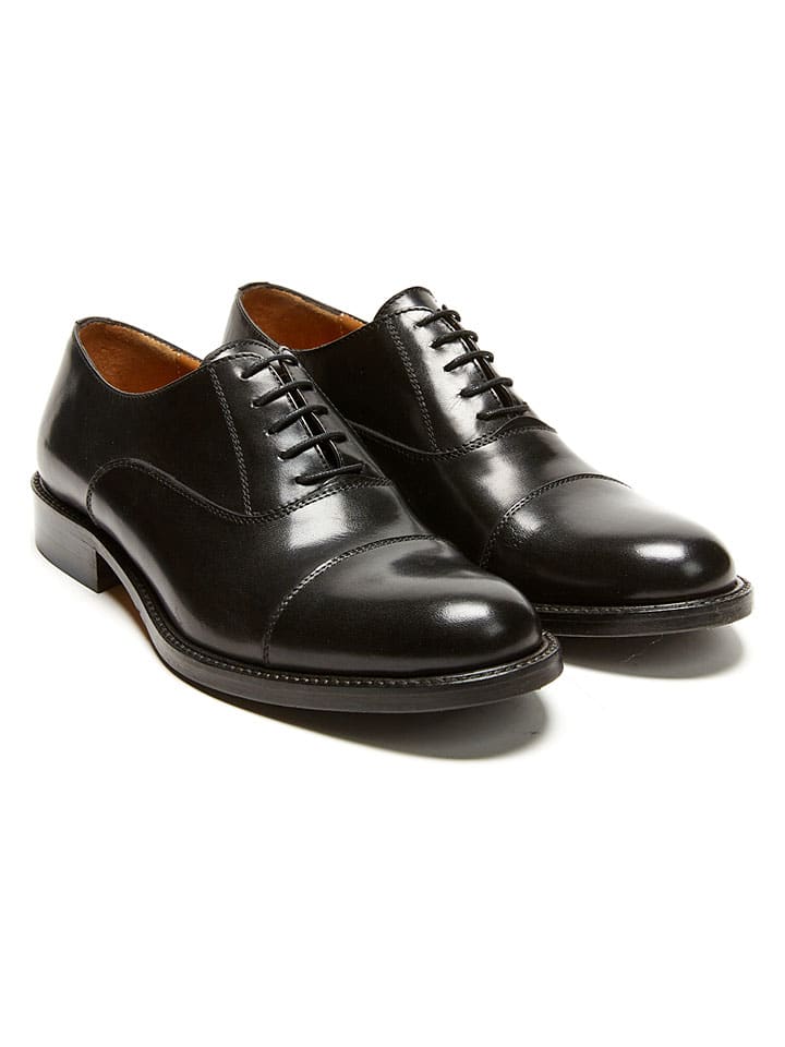 Leren veterschoenen zwart