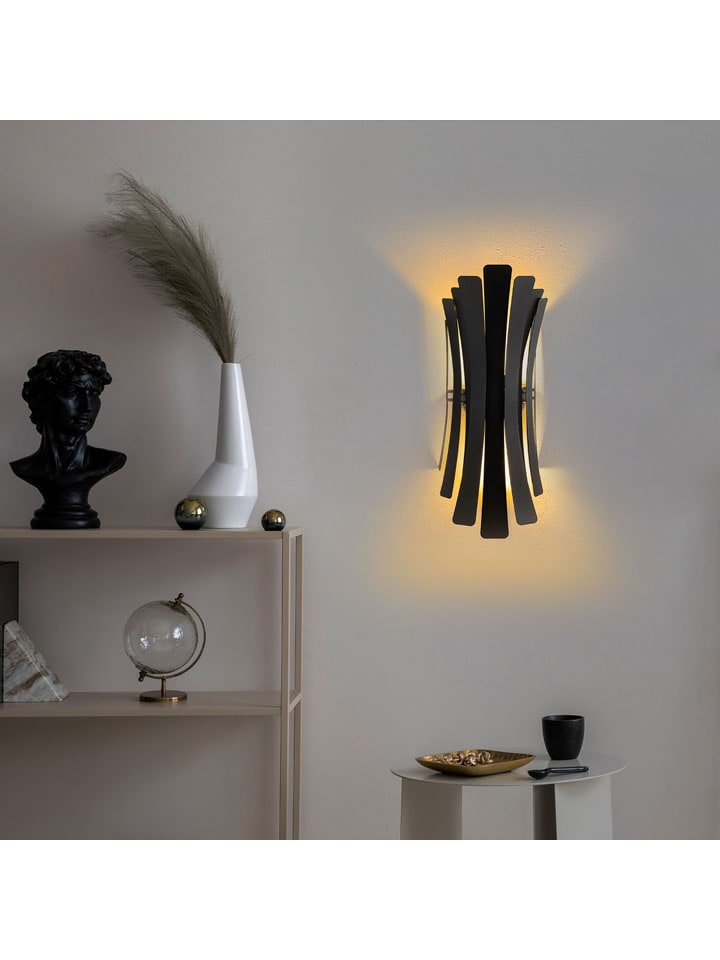 Lampa ścienna w kolorze czarnym - 17 x 48 cm