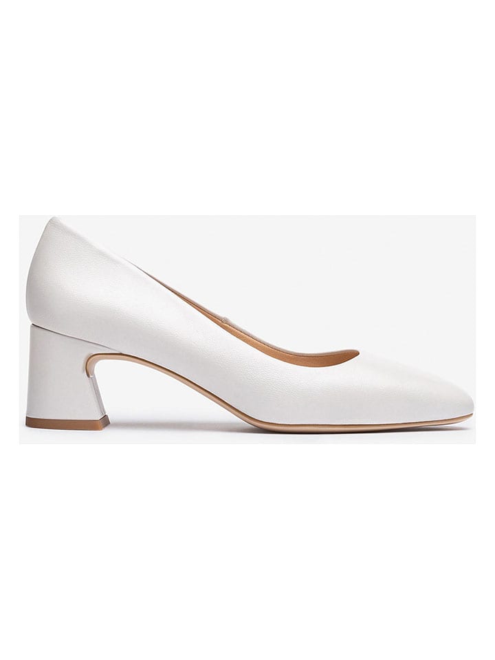 Leder-Pumps in Weiß