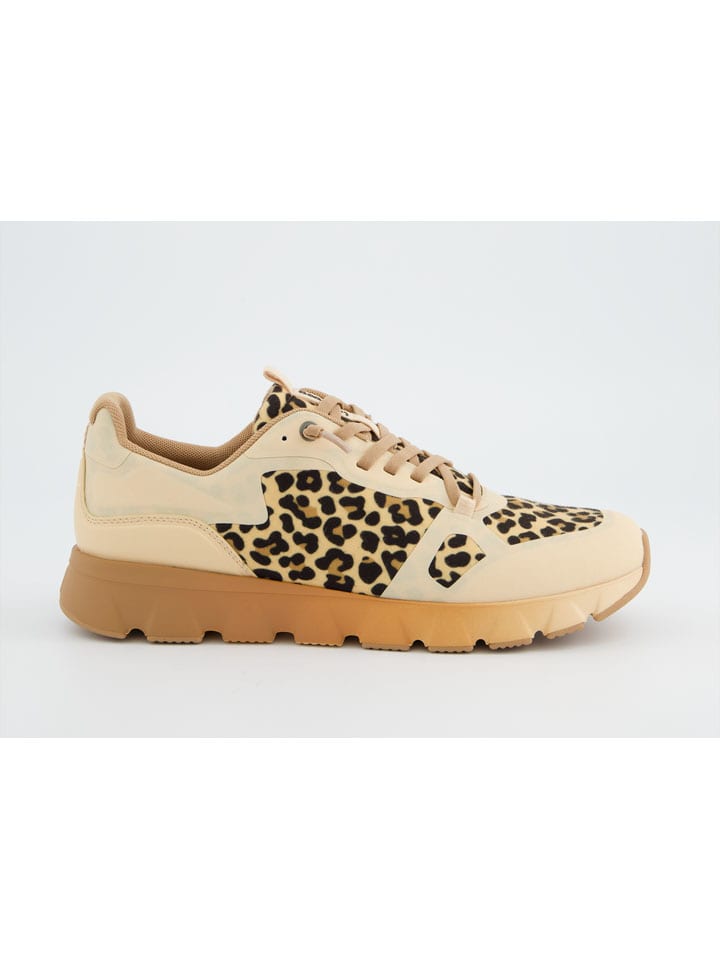 Sneakers in Beige