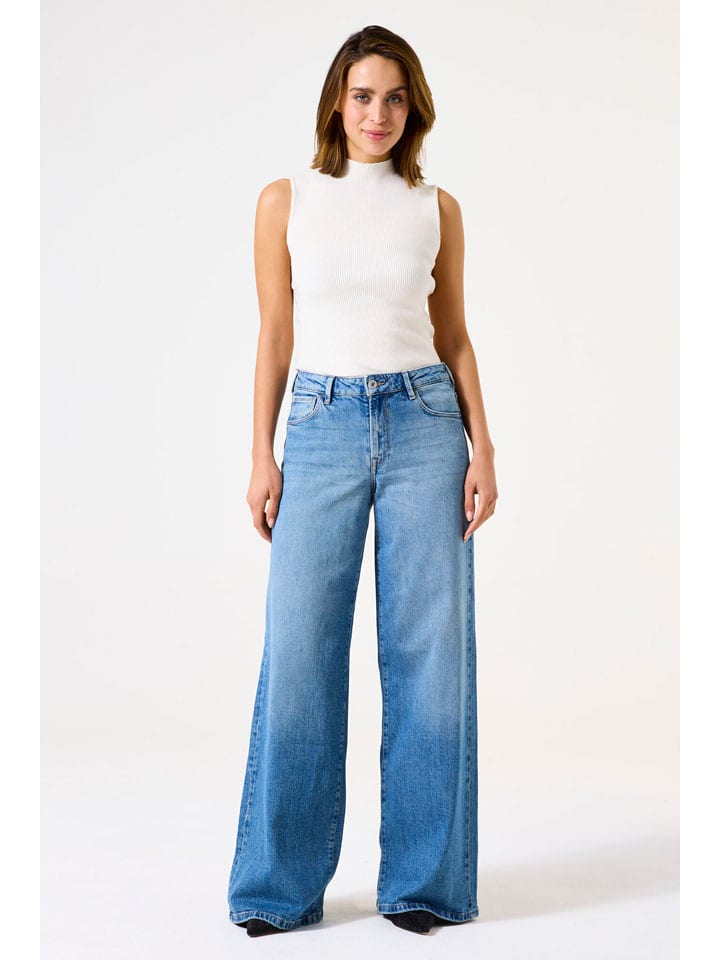 Spijkerbroek "Celia" - wide fit - blauw