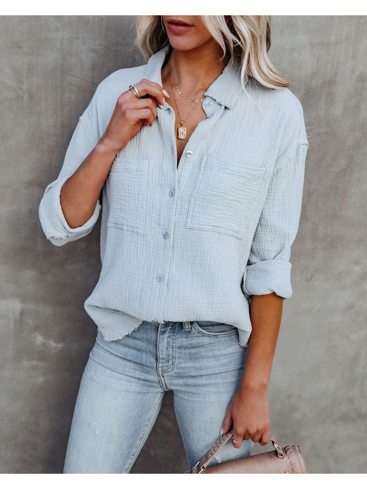 Bluse in Hellblau