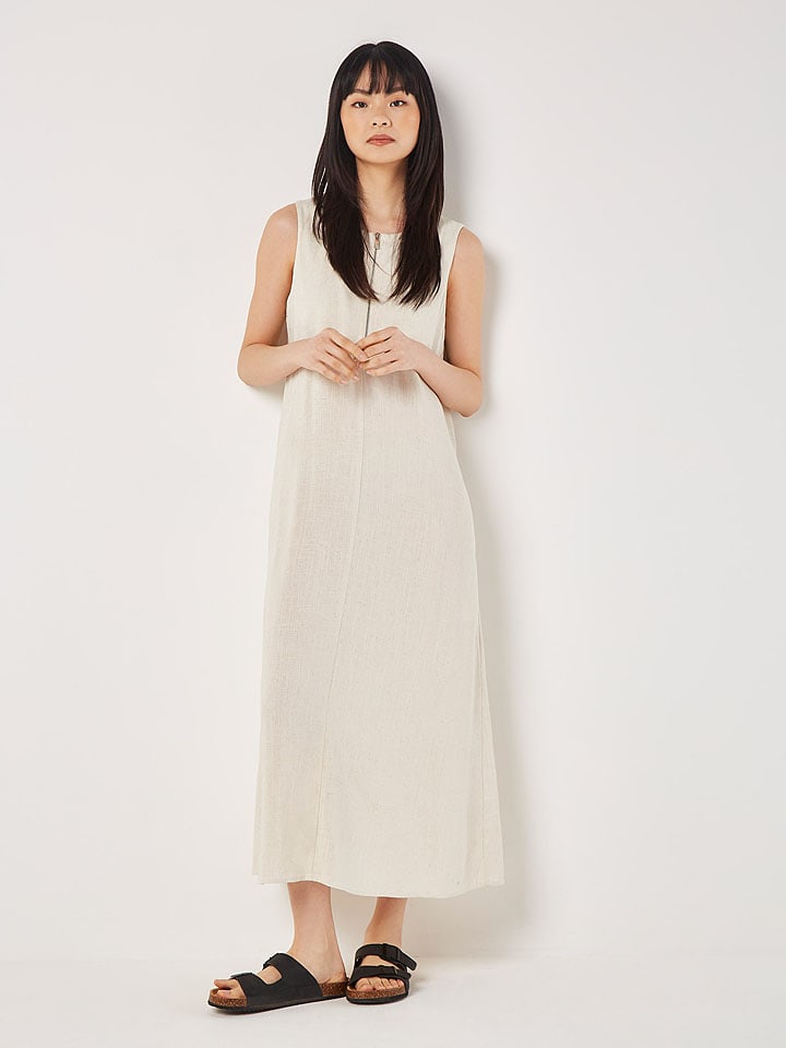 Kleid in Creme