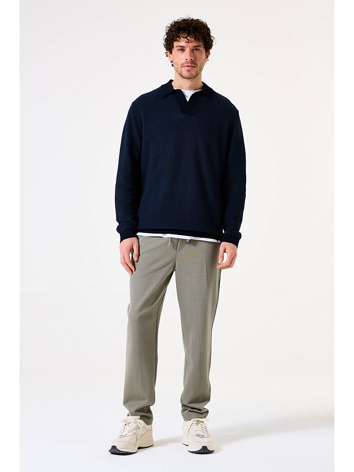 Hose in Khaki