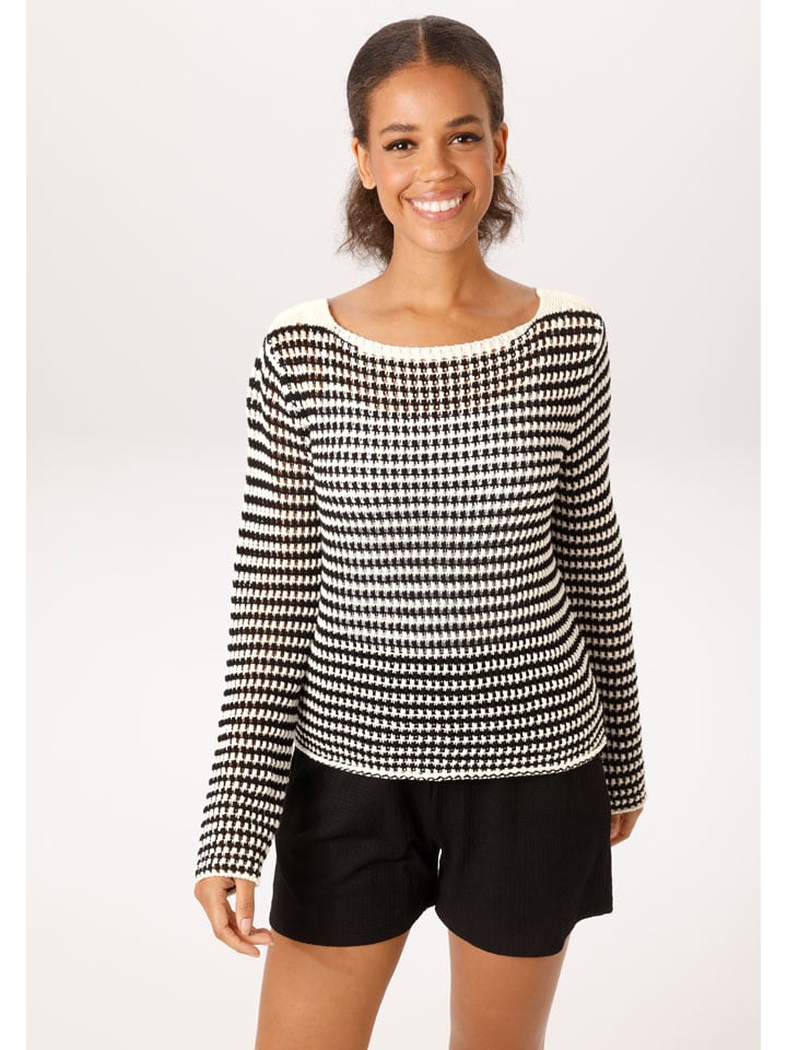 Sweter w kolorze kremowo-czarnym