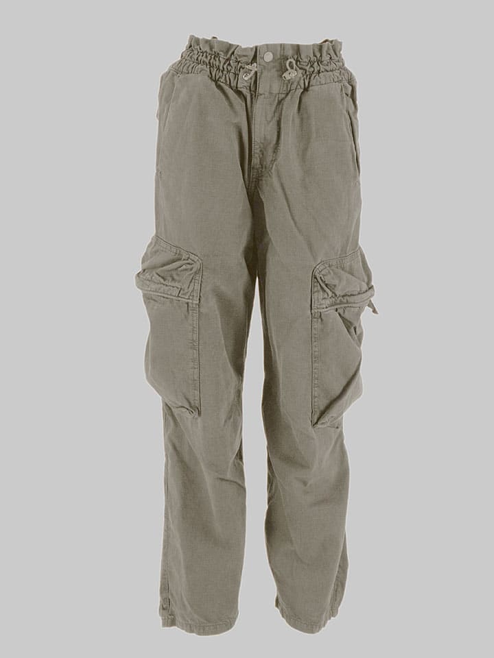 Bojówki w kolorze khaki