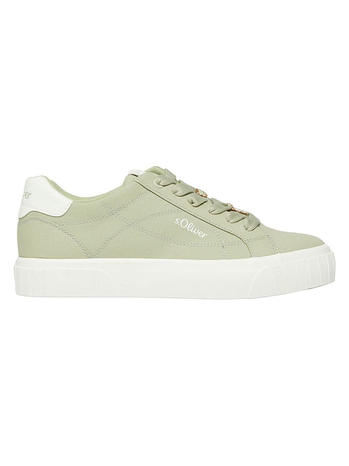 Sneakers in Grün