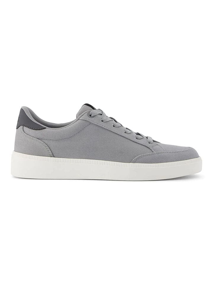 Sneakers in Grau