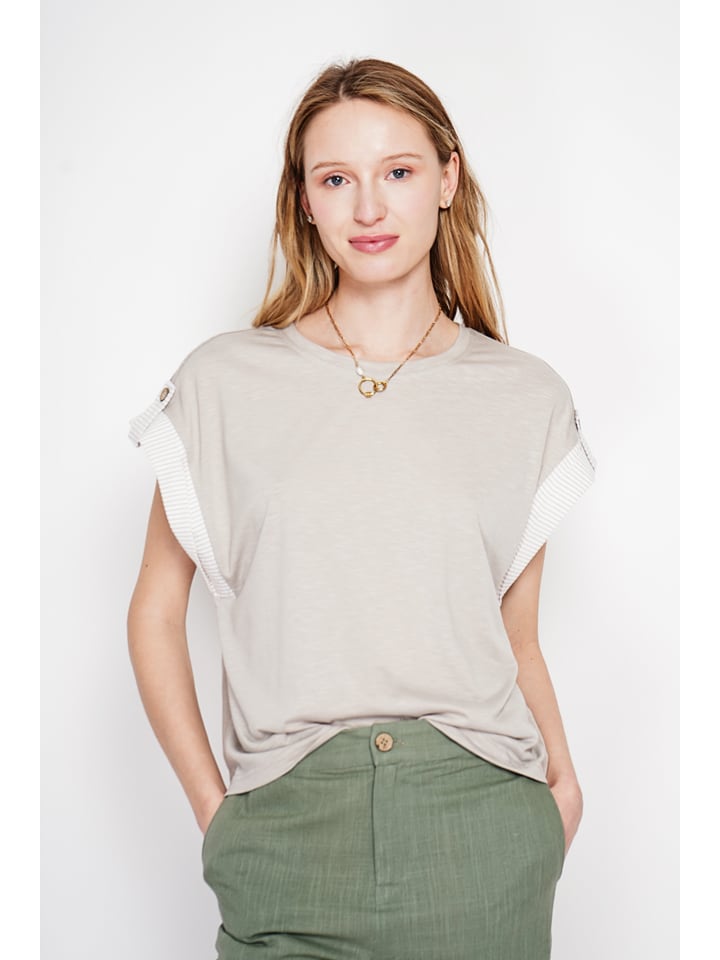 Shirt in Beige