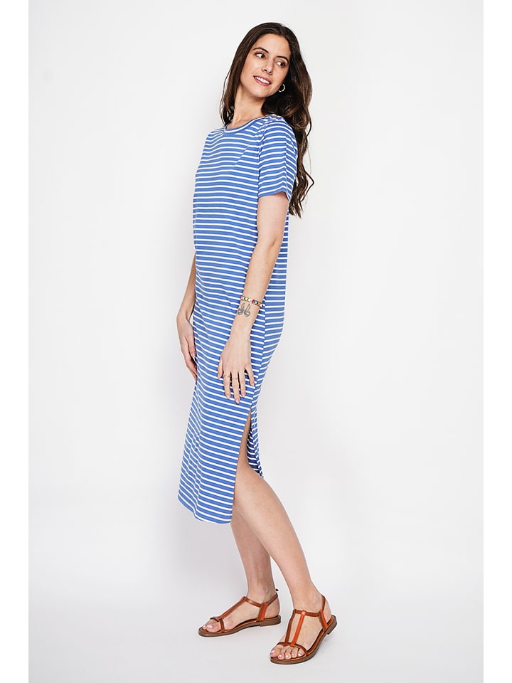 Kleid in Blau