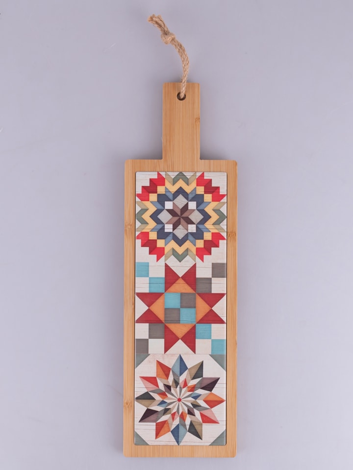 Deska w kolorze jasnobrązowym ze wzorem do krojenia - 12,5 x 41,5 x 1,2 cm