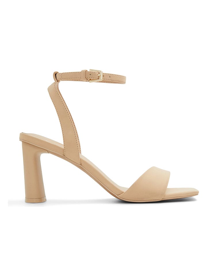 Sandaletten in Beige