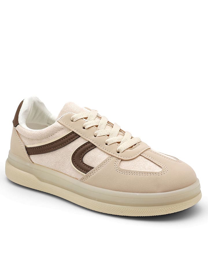 Sneakers in Beige