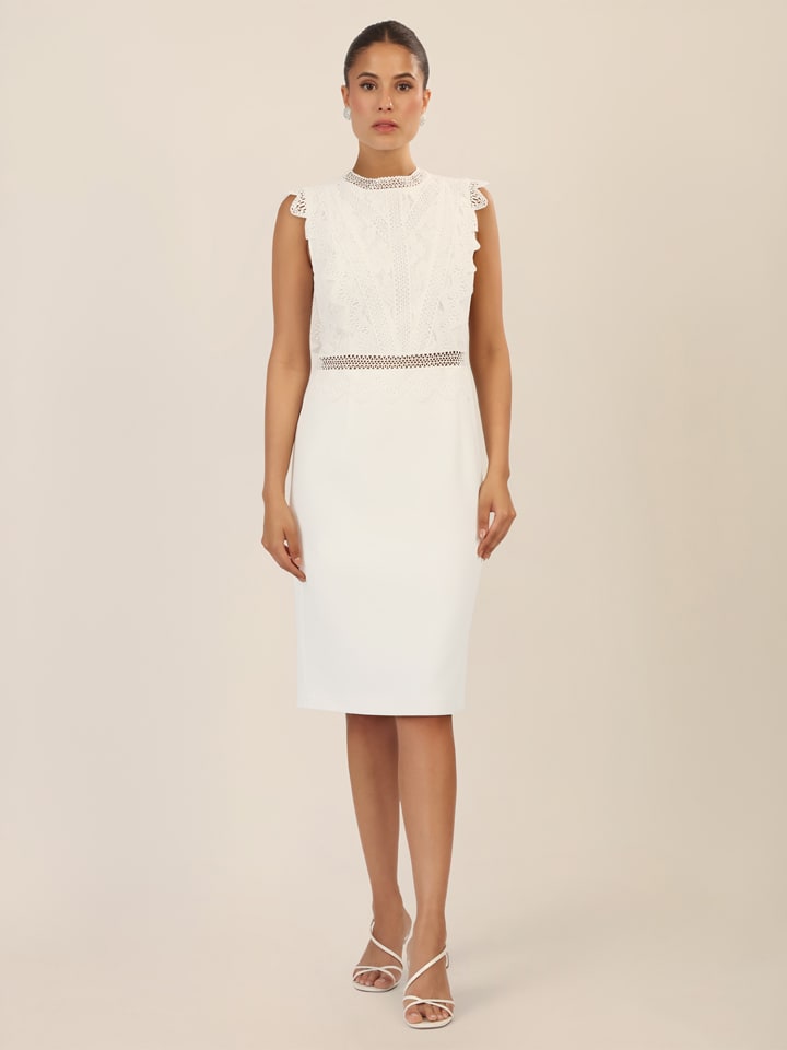 Kleid in Creme