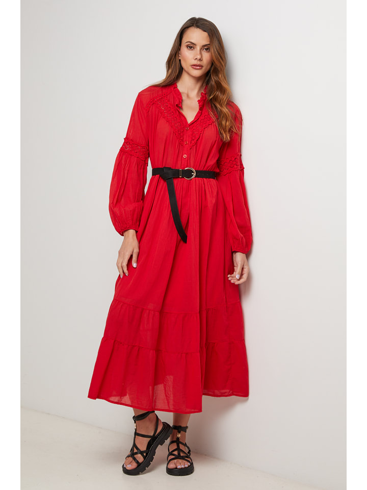 Kleid in Rot