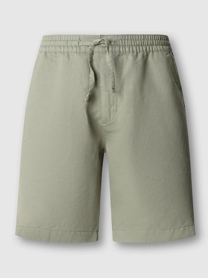 Bermudy w kolorze khaki