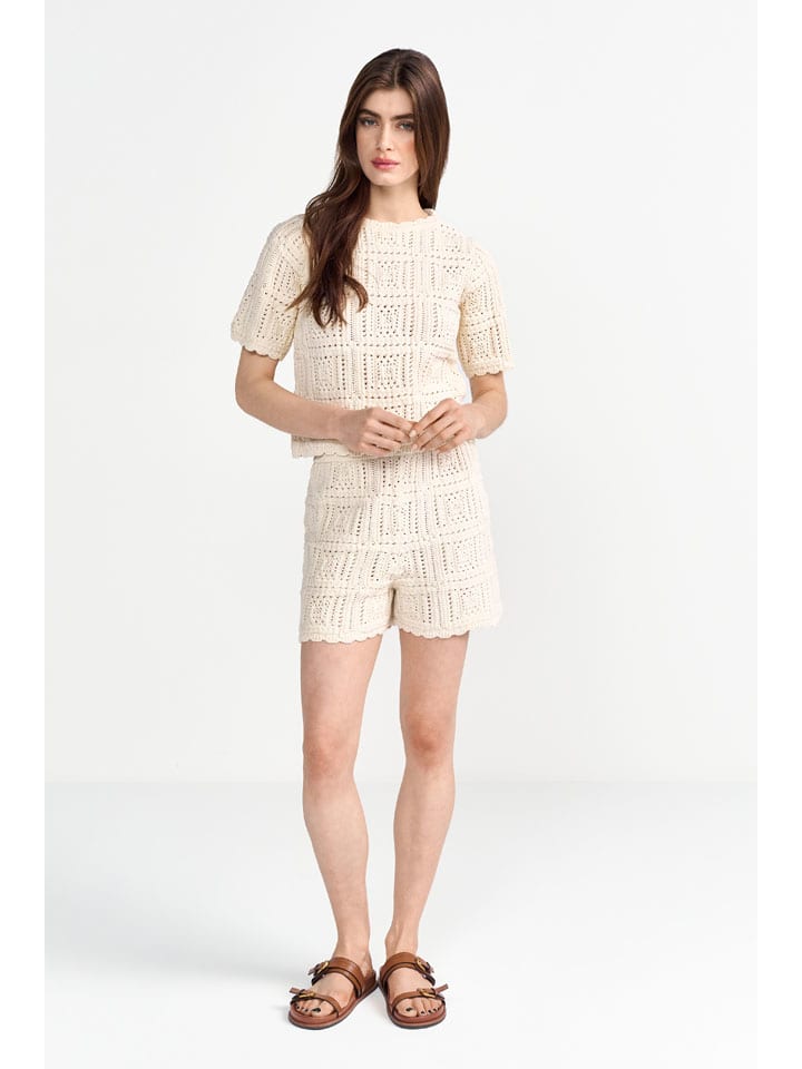 Shorts in Creme