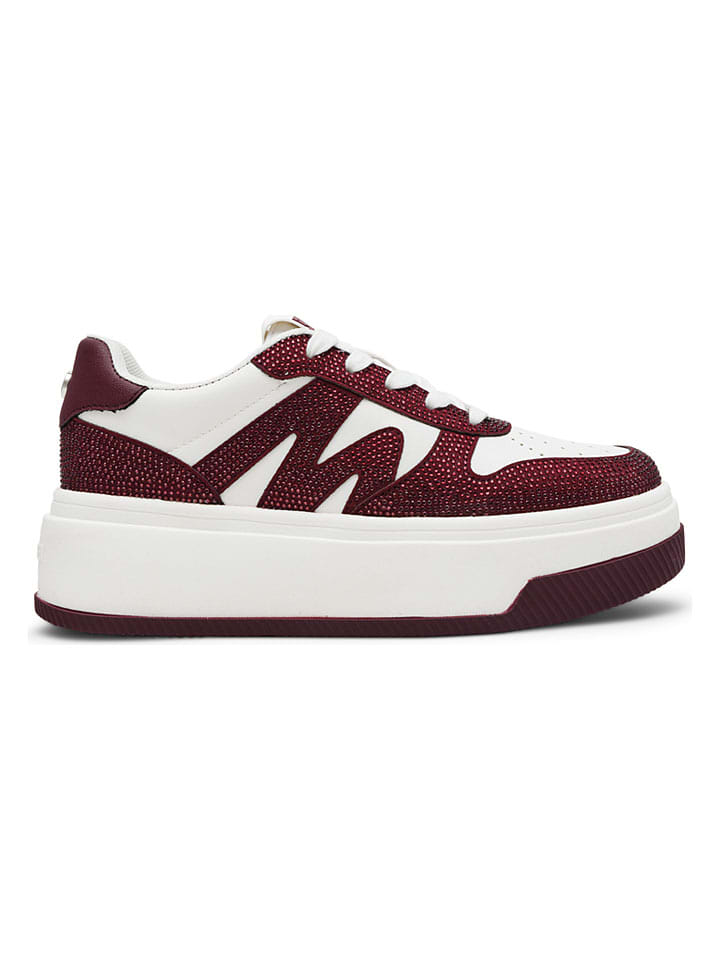 Sneakersy w kolorze biało-czerwonym