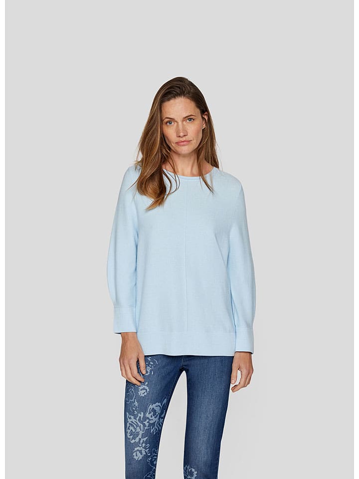 Pullover in Hellblau