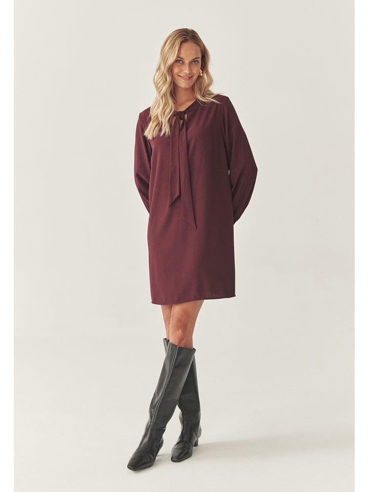 Kleid in Rot