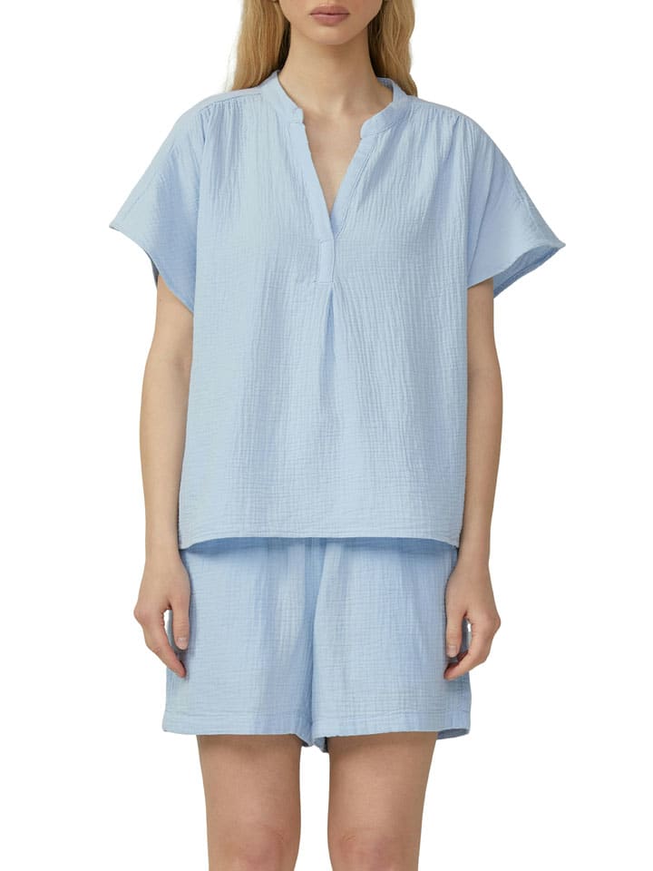 Bluse in Hellblau
