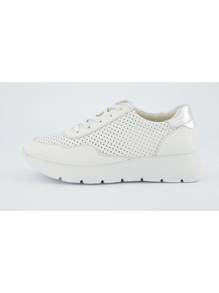 Skórzane sneakersy w kolorze białym