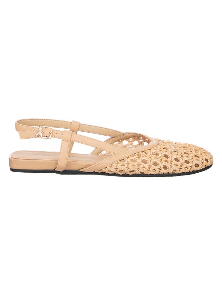 Slingballerinas in Beige