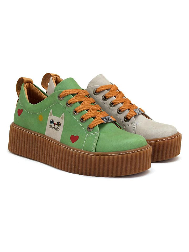 Sneakers in Grün/ Creme