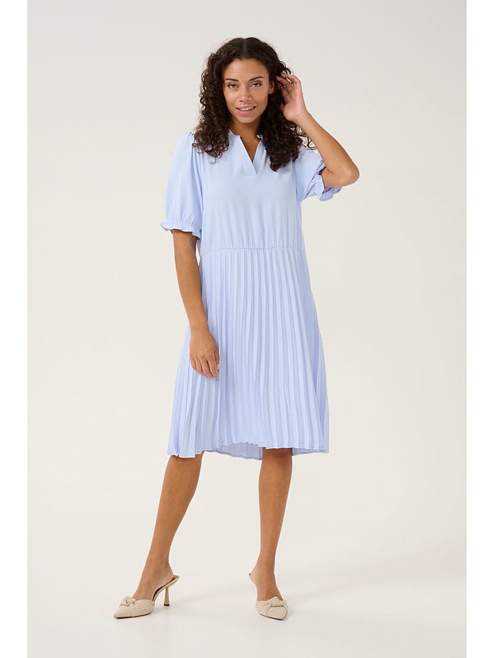 Plissee-Kleid in Hellblau